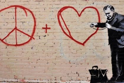 Reuters dezvaluie identitatea lui Banksy Investigia care l a conectat pe artist cu numele Robin Gunningham