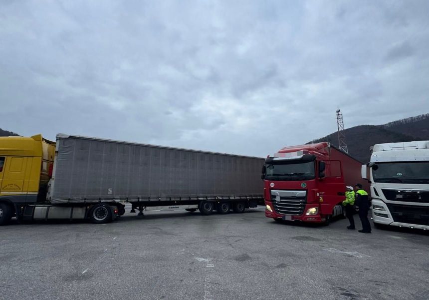 Tupeul le a dat foc la buzunare zeci de TIRisti pe Valea Oltului nau respectat restrictiile de circulatie