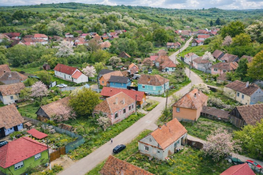 Urmrire intr un sat din Sibiu un tnr a fugit de la poliie
