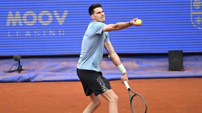 Victor Cornea eliminat in prima runda la un turneu din Spania