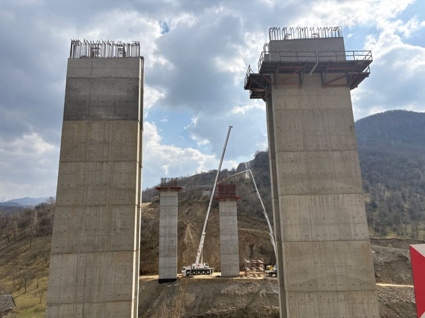 Vizita prefectului pe santierele autostrazilor din Sibiu stadiul lucrarilor pe A1 si A13 foto