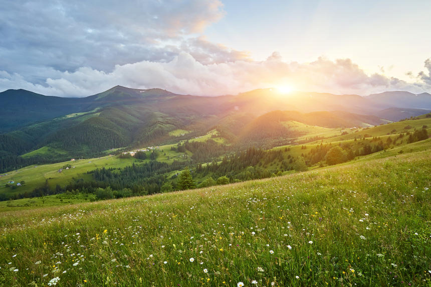 Vremea s a actualizat pentru urmatoarele doua saptamani se vor inregistra si 17 grade pe termometre