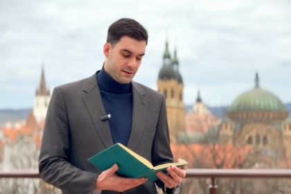 Ziua Poeziei la Sibiu un eveniment cultural deosebit organizat de Biblioteca ASTRA si Teatrul Radu Stanca