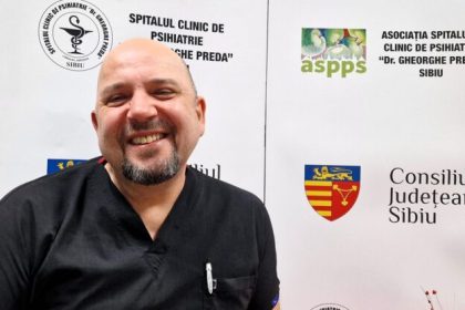 asistent medical din sibiu si scriitor in timpul liber a lansat primul sau roman psihologic despre sentimente foto video