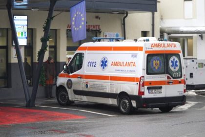 femeie accidentata de o masina pe o trecere de pietoni in sibiu sufera din cauza unor rani grave