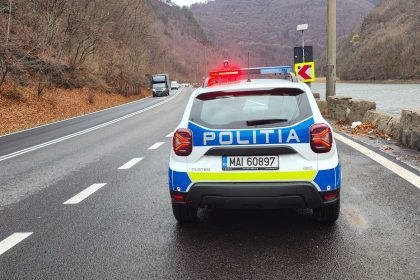vitezoman oprit de politie pe valea oltului avea permisul suspendat