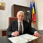 Sase titluri de proprietate semnate de prefectul Cretu in sapte localitati