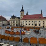 Targul de Pasti din Sibiu dispune de casute asemanatoare celor din Elvetia le vom putea vedea si la Targul de Craciun