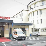 Accident pe Calea Cisnădiei: motociclist de 18 ani rănit după ce a lovit o mașină oprită