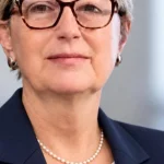 Cancerul, de la prevenție la terapii personalizate. Medicul Cipăian răspunde pacienților