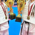 Două sibience au câștigat aur și bronz la un concurs internațional de karate