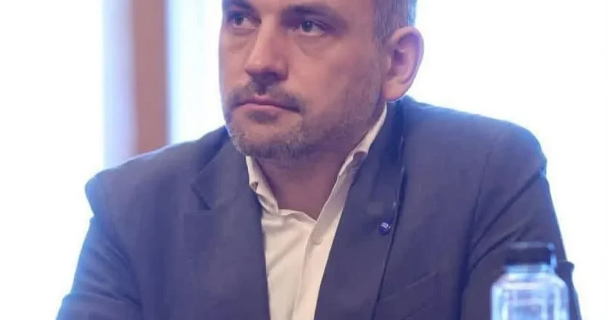 Echert: Cine a construit 32.000 de locuințe în șase luni? Nu se pune cărămidă pe cadavru