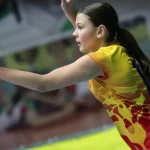 La 14 ani, Adela Vasilescu conduce naționala U16 de volei, cu 12 antrenamente pe săptămână