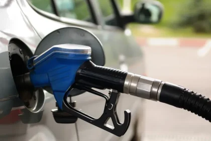 Ministerul Finanțelor menține acciza redusă la motorină cu 25% încă două săptămâni