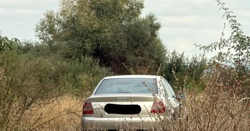 Persoană decedată găsită într-o mașină pe malul Cibinului. Poliția investighează