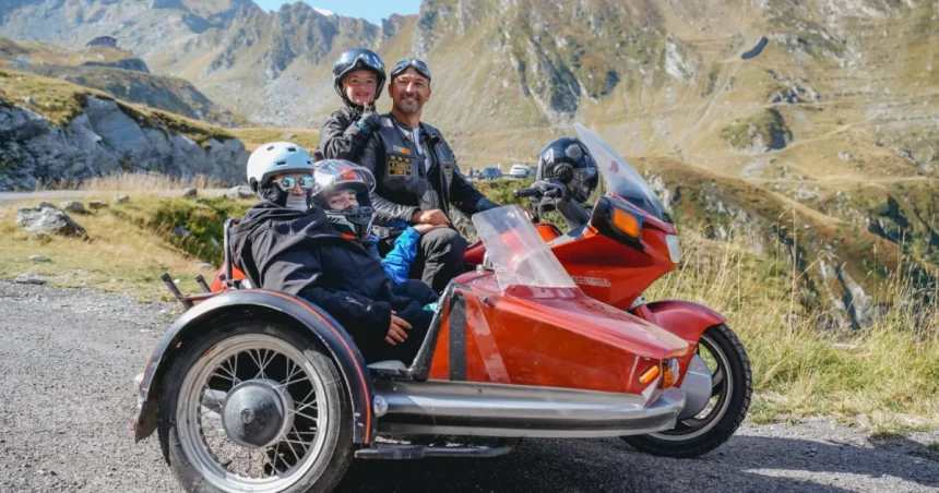 Persoane cu dizabilități au urcat la Bâlea Lac cu motociclete cu ataș și ATV-uri