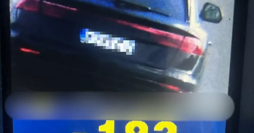Polițiștii au dat 94 de amenzi în cinci ore pe A1. Trei șoferi, prinși cu peste 180 km/h