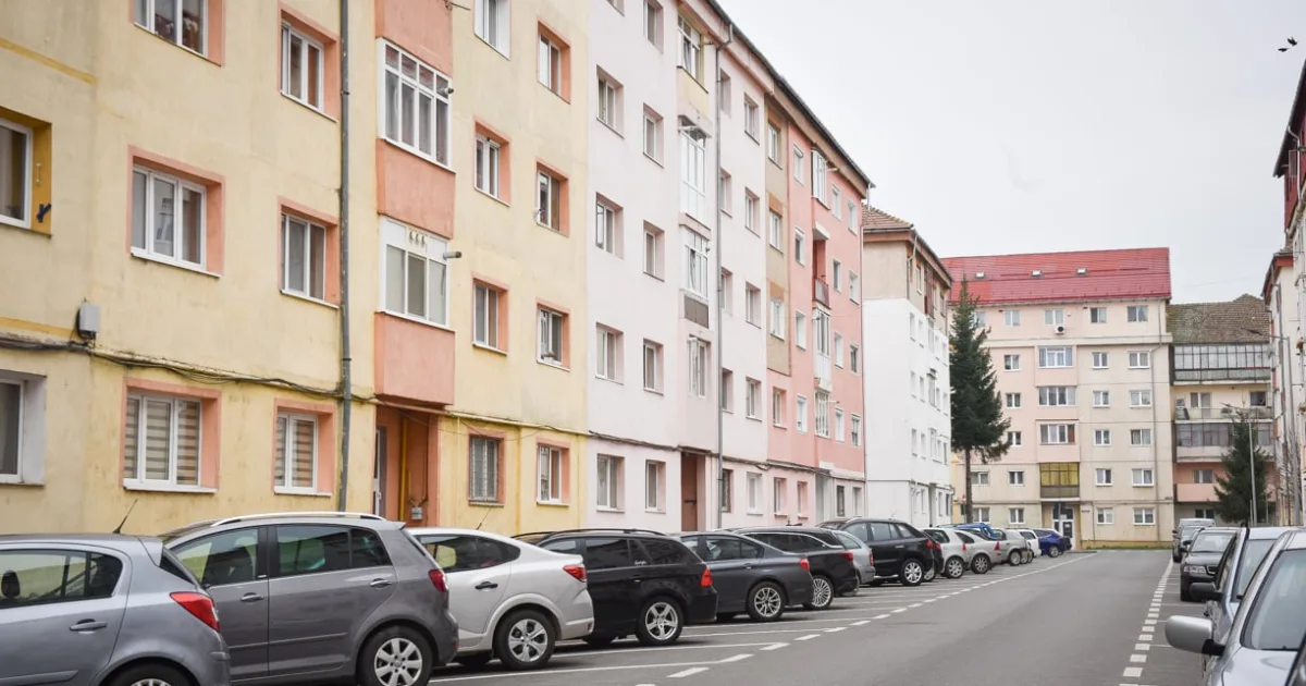 Sibiu, printre cele mai ieftine orașe la chirie: 300 euro garsoniera, 400 euro apartament
