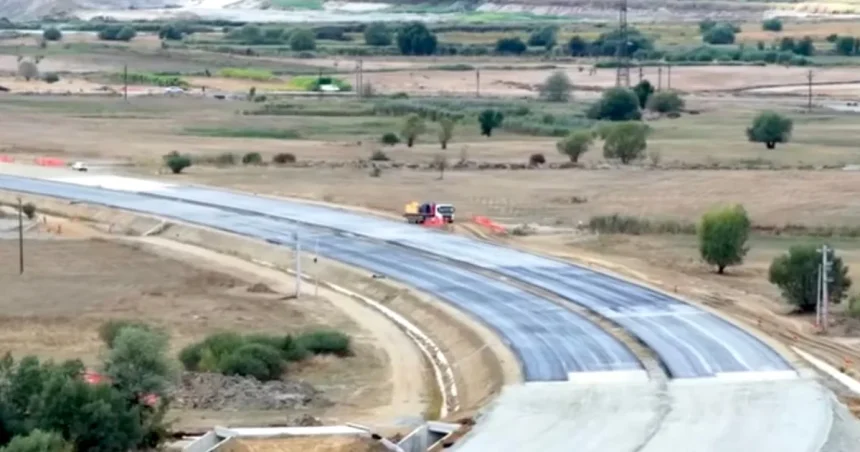Turcii de pe autostrada Sibiu-Făgăraș au trecut de 50% pe un tronson: „Abia am început”