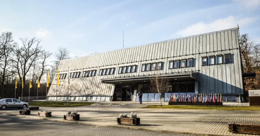 2.500 de panouri solare cu baterii pentru spitalele din Sibiu, aprobate de CJ