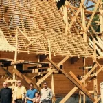 Biserică în curtea Spitalului Județean, construită după un model ASTRA