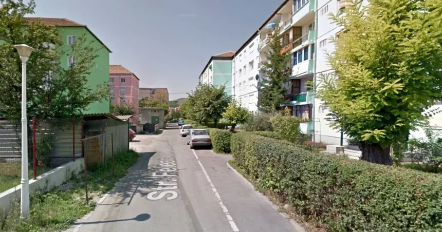 Fetiță de 4 ani, lovită de o mașină, nesupravegheată, sâmbătă după-amiaza
