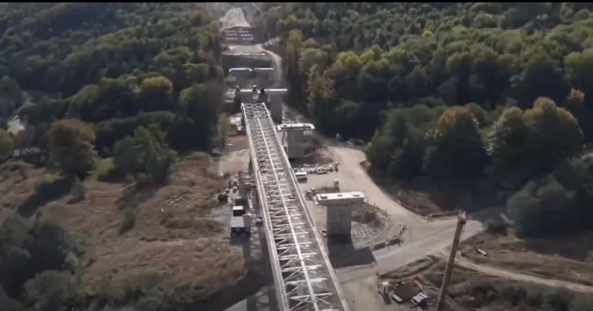 Secțiunea Cornetu-Tigveni a autostrăzii Sibiu-Pitești e gata în proporție de 19%