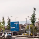 Ultimul strat de asfalt pe Calea Șurii Mari. Strada se închide noaptea pentru lucrări