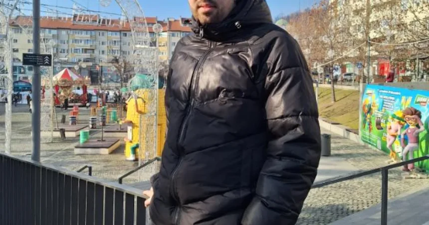 Viitor învățător: aducem resurse de acasă din cauza lipsurilor și rolul AI